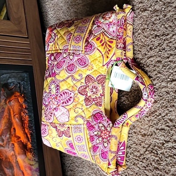 VERA bradley purse nwt Vera bradley purse retired Vera bradley purse retired - Picture 12 of 16